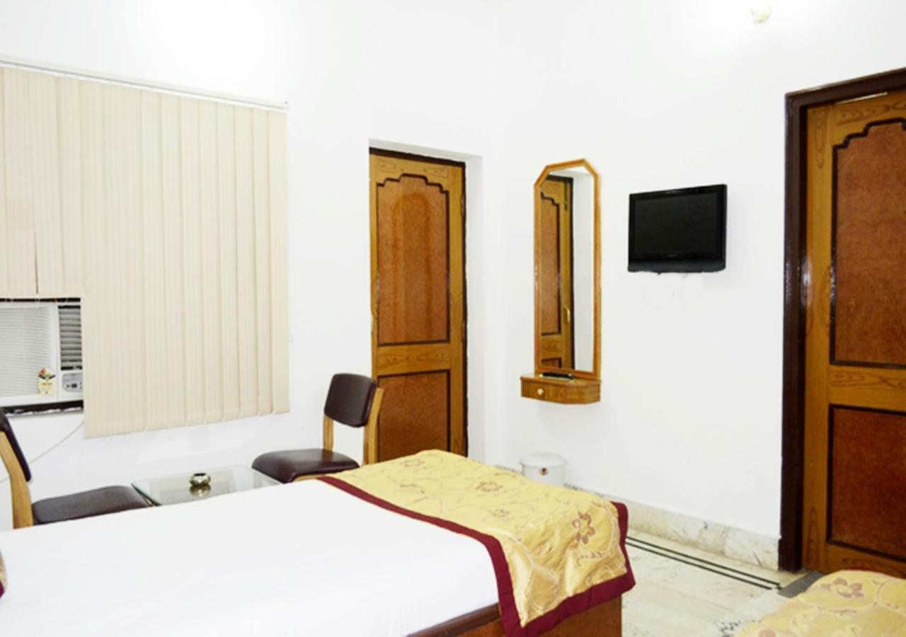 Hotel Tokyo Vihar Bodh Gaya Buitenkant foto