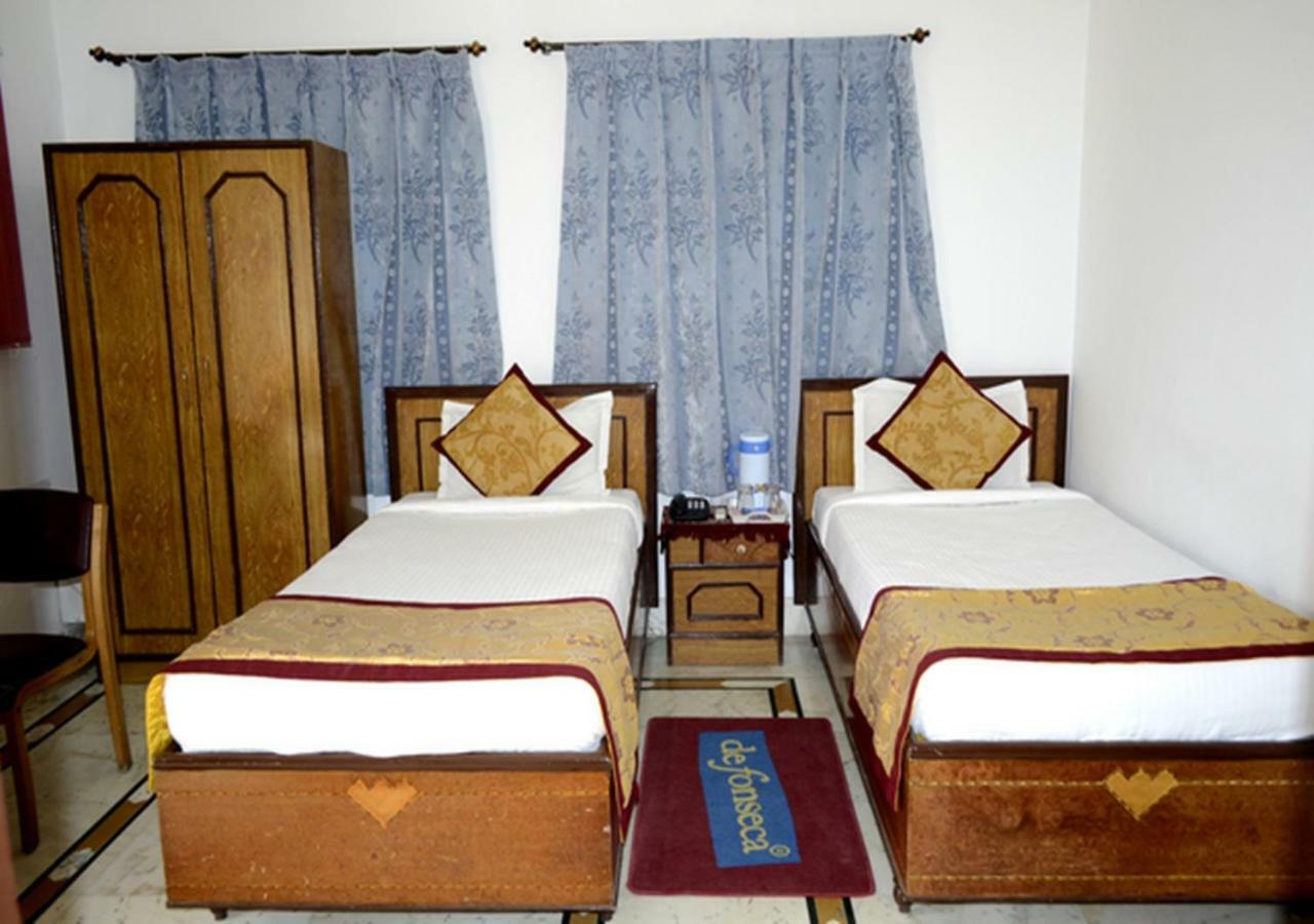 Hotel Tokyo Vihar Bodh Gaya Buitenkant foto